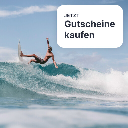 Gutschein-Banner mit Surfer beim Wellenreiten in der O2 Surftown Muc